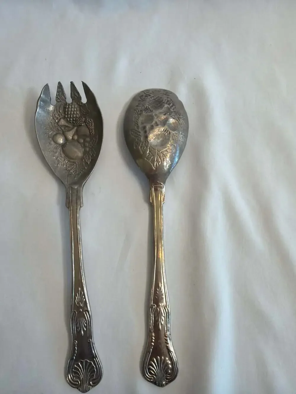 Vintage Raimond‎ Sheffield England EPNS Silverplate Fruit & Berry Embossed Salad